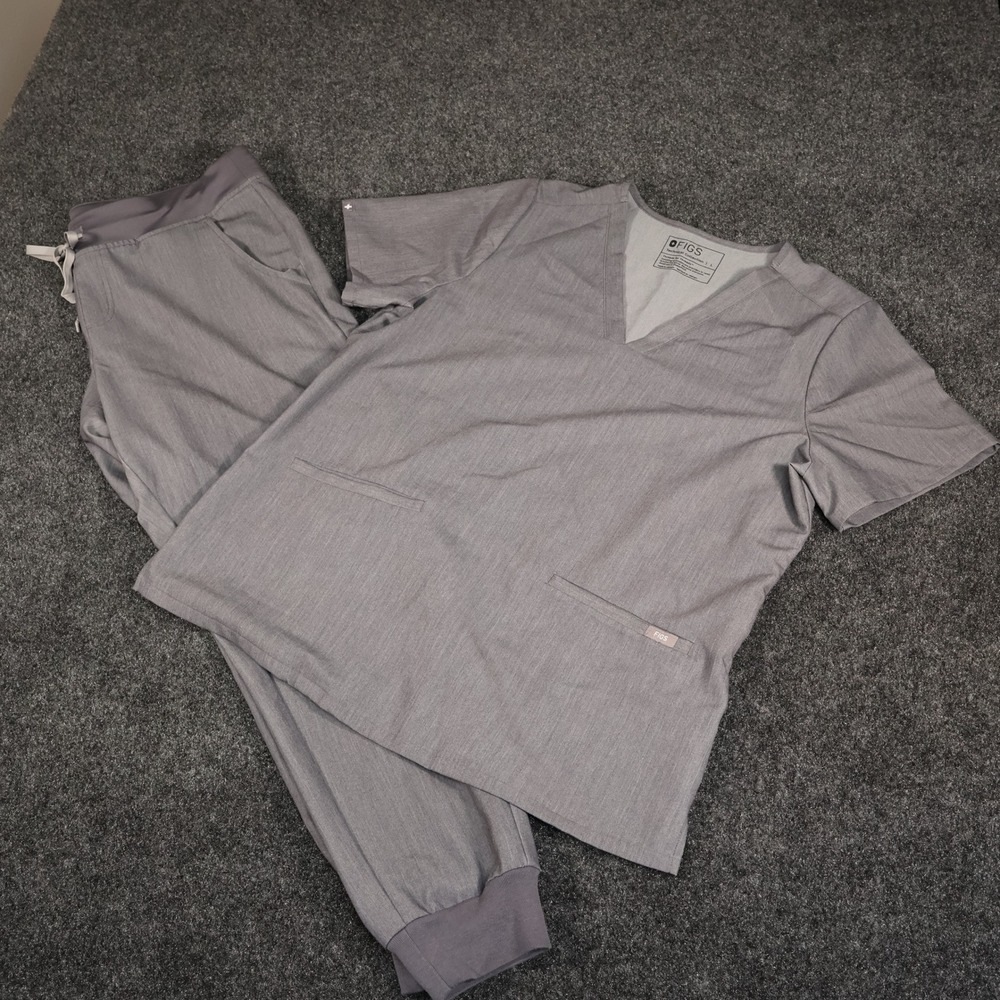 FIGS Technical Collection Women Grey V-Neck Scrub Top and Jogger Pants Set L